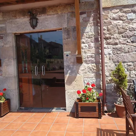 Montanes Santillana del Mar