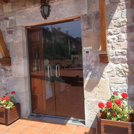 Montanes Pensionat Santillana del Mar