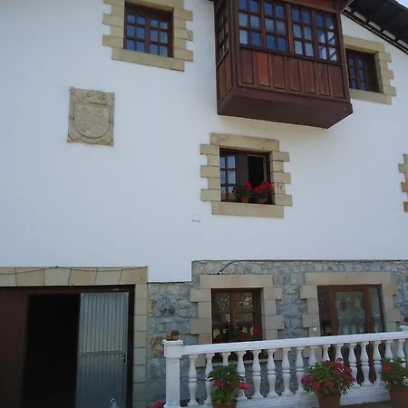 Montanes Guest house *