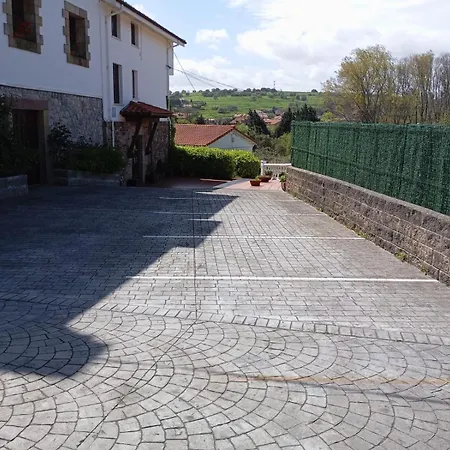 Montanes Guest house