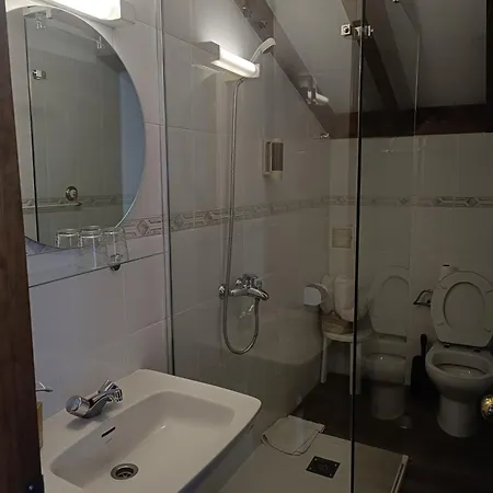 Montanes Guest house
