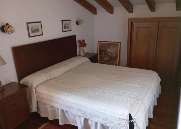 Montanes سانتيانا ذيل مار