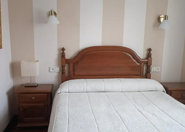 بيت ضيافة Montanes 3*